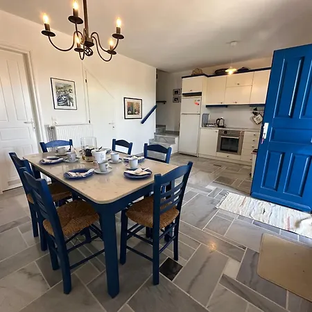 Drionisi In Tzanes, Paros - 6 Guests Holiday home